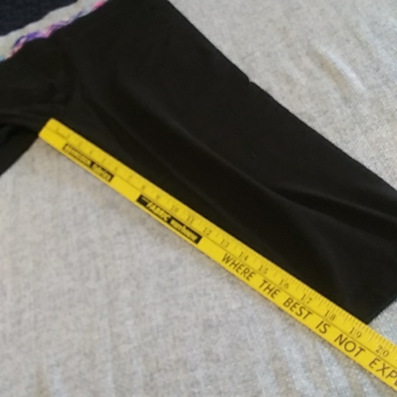 Victoria's secret PINK yoga capris, GUC - Picture 3 of 4